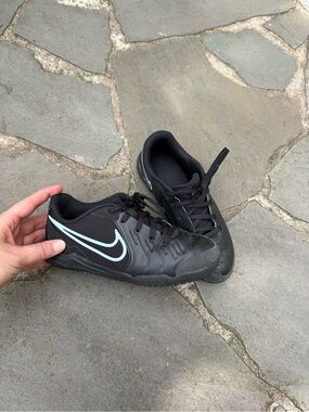 Nike Junior Tiempo Legend 10 Academy Indoor Soccer Shoes